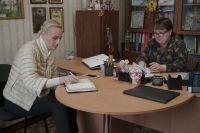 Відомі українці подарували свої книги дітям на Схід