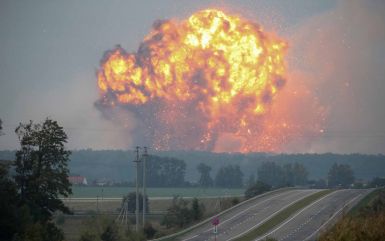 Вибухи на складах з боєприпасами у Калинівці припинилися - ДСНС
